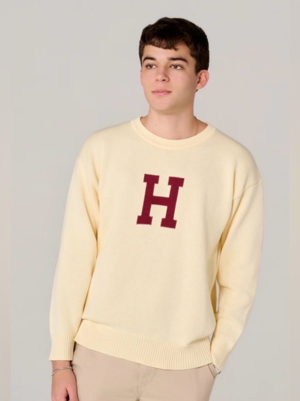 The Harvard shop The H Sweater men’s size M